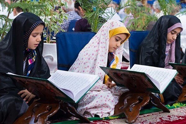 بیان احکام و جزءخوانی قرآن کریم در ۲۸ مسجد شهرستان نهاوند بیان احکام و جزءخوانی قرآن کریم در ۲۸ مسجد شهرستان نهاوند