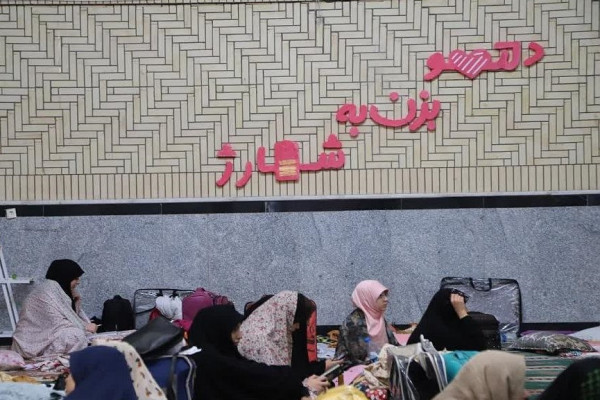 مراسم اعتکاف باحضور جمعی از دختران دانش آموز همدانی برگزار شد