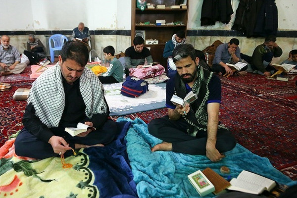 به مناسبت ماه رجب مراسم اعتکاف امسال در ۱۴۰ مسجد استان همدان برگزار شد