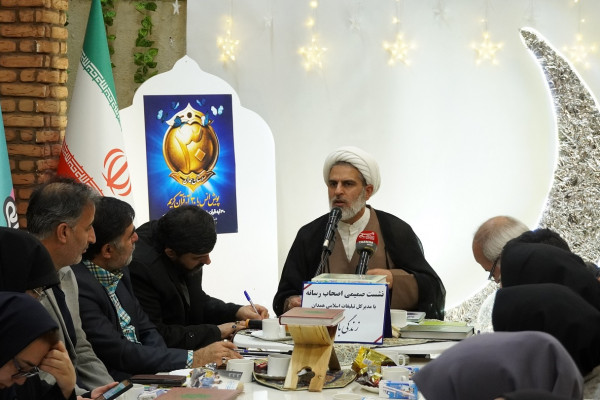 نشست صمیمی سرپرست اداره کل تبلیغات اسلامی همدان با اصحاب رسانه