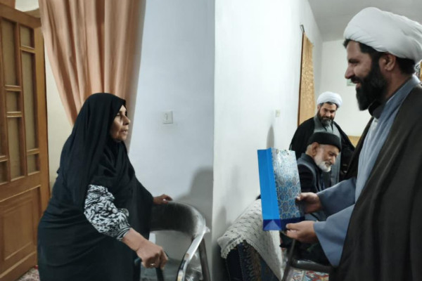 تکریم خانواده شهید محمدحسن نوفرستی؛ شهیدی که از تیزهوشان راهی حوزه شد