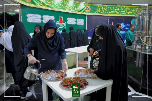 چایخانه حضرت رضا(ع)میزبان مدافعان سلامت شد