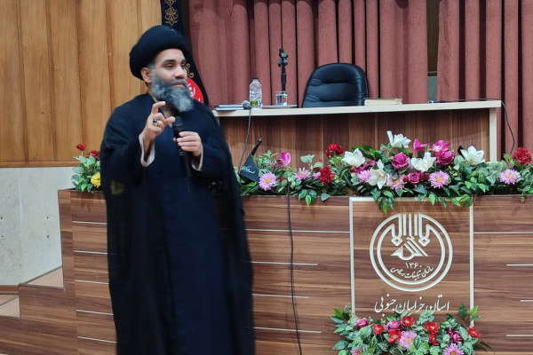 برگزاری نشست تبیینی و هم اندیشی اساتید مراکز آموزش و متولیان مراکز معارف اسلام ناب استان