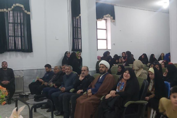 مراسم جشن میلاد حضرت زهرا سلام الله علیها(روزمادر و زن) در شهرستان اسلام آباد غرب