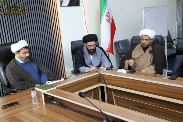 نشست هم‌اندیشی اعتکاف در شهرستان سنندج