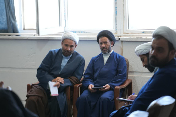 بازخوانی پیام امام شهید در اجلاسیه حوزه پیشرو و سرآمد لرستان