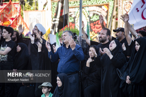 اجتماع بزرگ عاشورایی «یوم الحسین (ع)» در نصف جهان