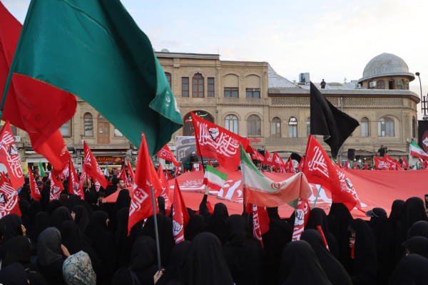 مراسم راهپیمایی جاماندگان اربعین حسینی و تشییع شهید والامقام امیر عباس درهم فروش  در همدان