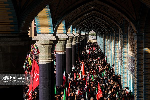 مراسم باشکوه تشییع پیکر رهبر شهید انقلاب اسلامی برگزار شد