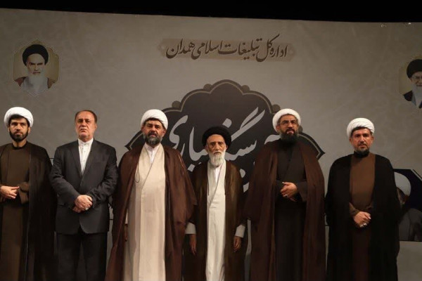 آیین سنگرسپاری مدیرکل تبلیغات اسلامی همدان به روایت تصویر