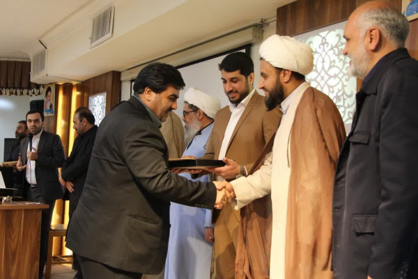 تجلیل از خادمین مواکب اربعین حسینی ملایر
