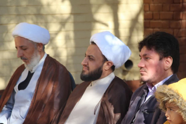 کرسی تلاوت دانش‌آموزی در در دبیرستان دخترانه حاج حسن فرهادی فر ملایر
