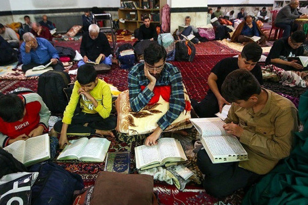 به مناسبت ماه رجب مراسم اعتکاف امسال در ۱۴۰ مسجد استان همدان برگزار شد