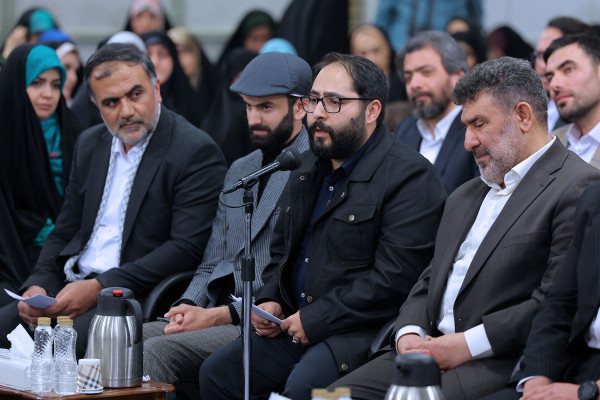 جایی که نقد هم بوی مهربانی می‌داد